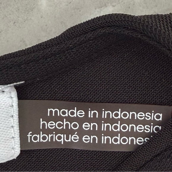 Women’s Calvin Klein Bell Long Sleeve Top With Crochet Medium - Picture 14 of 16